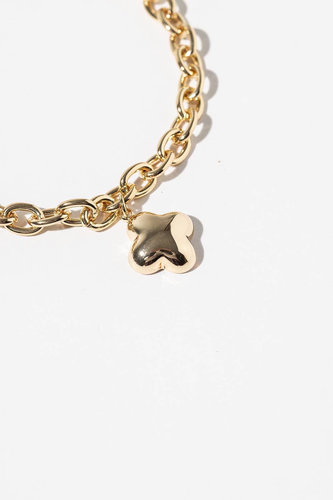 Minimalist Puffy Clover Charm Link Chain Bracelet