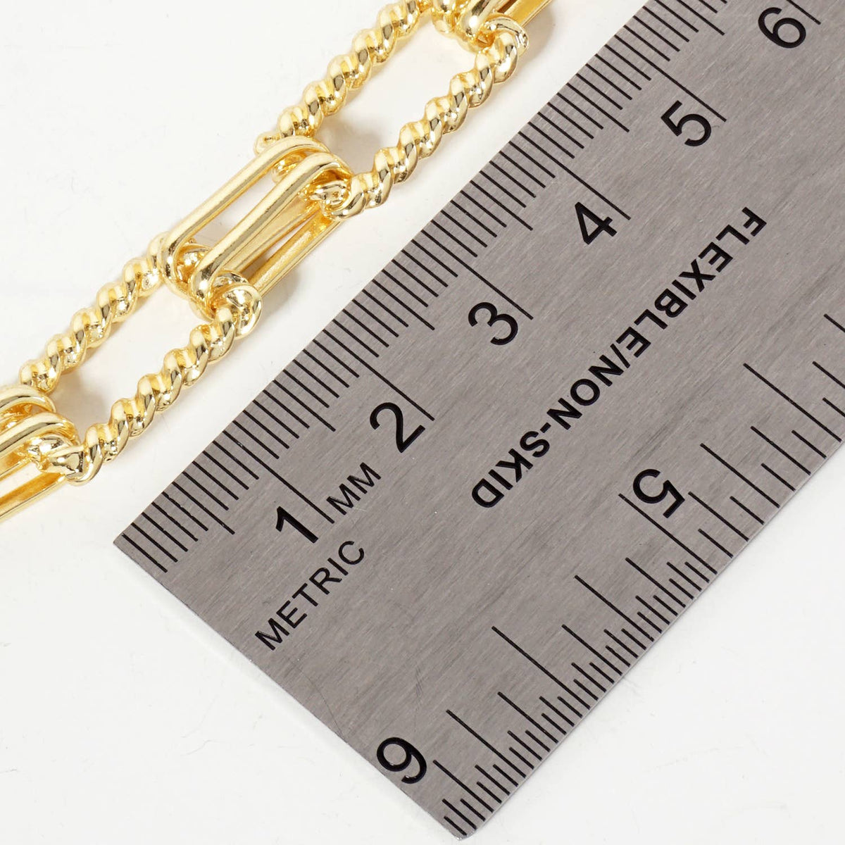 Textured Link Chain Necklace