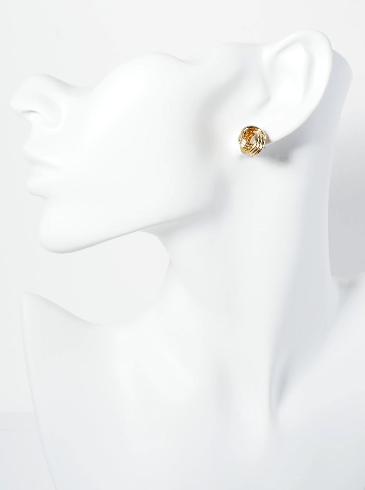 13mm Interlocking Two Circles Stud Earrings