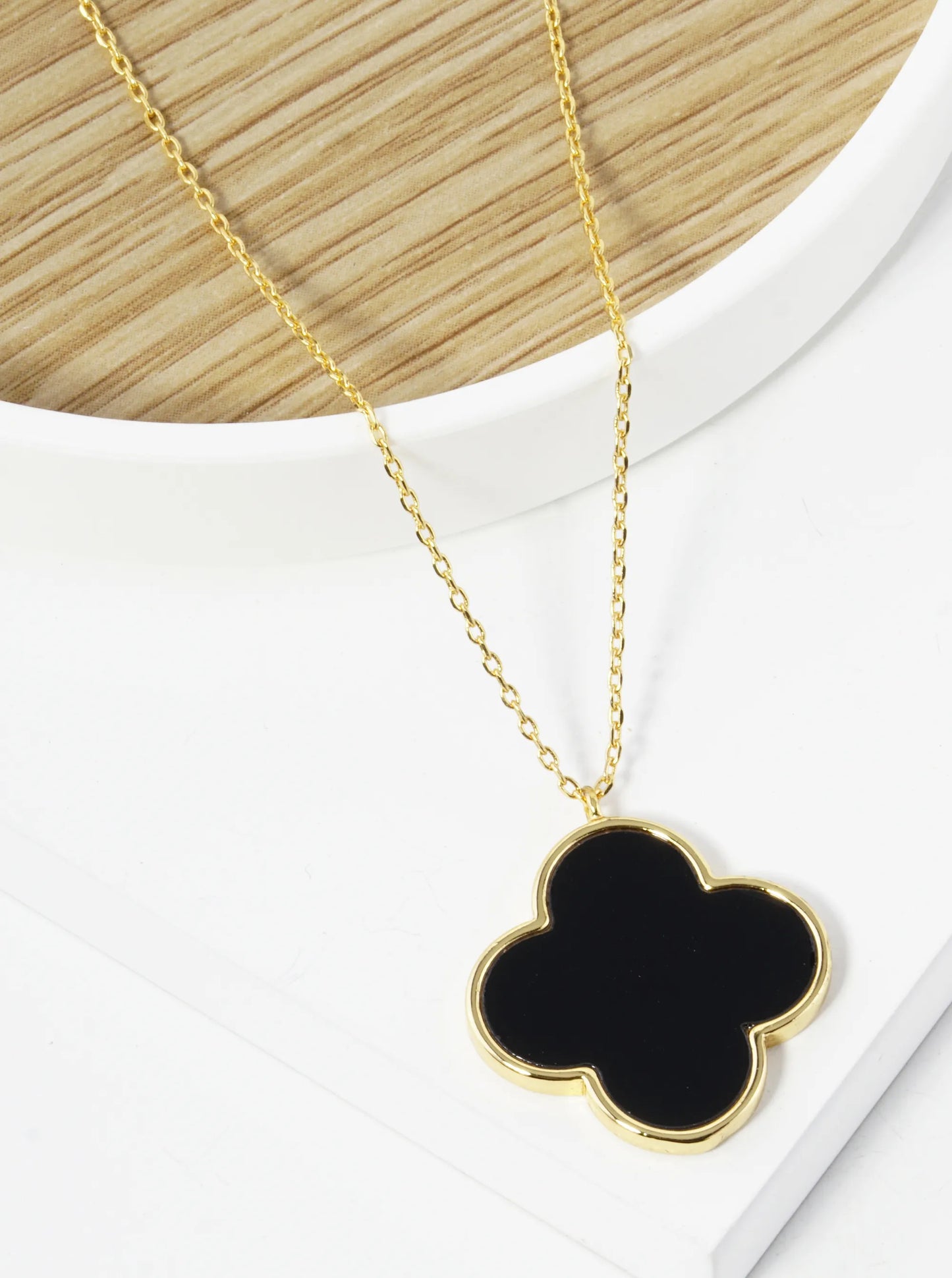 18K Gold Dipped 22mm Quatrefoil Pendant Necklace