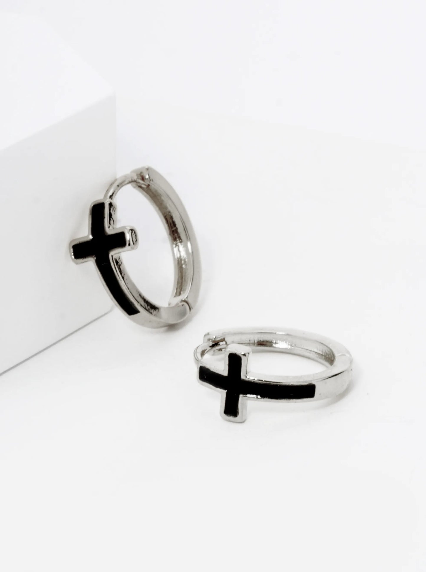 18K Gold Dipped Enamel Filled Cross Accent 13mm Huggie Hoop Earrings