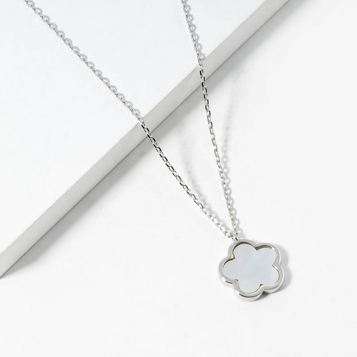 Elegant Clover Blossom Pendant Necklace