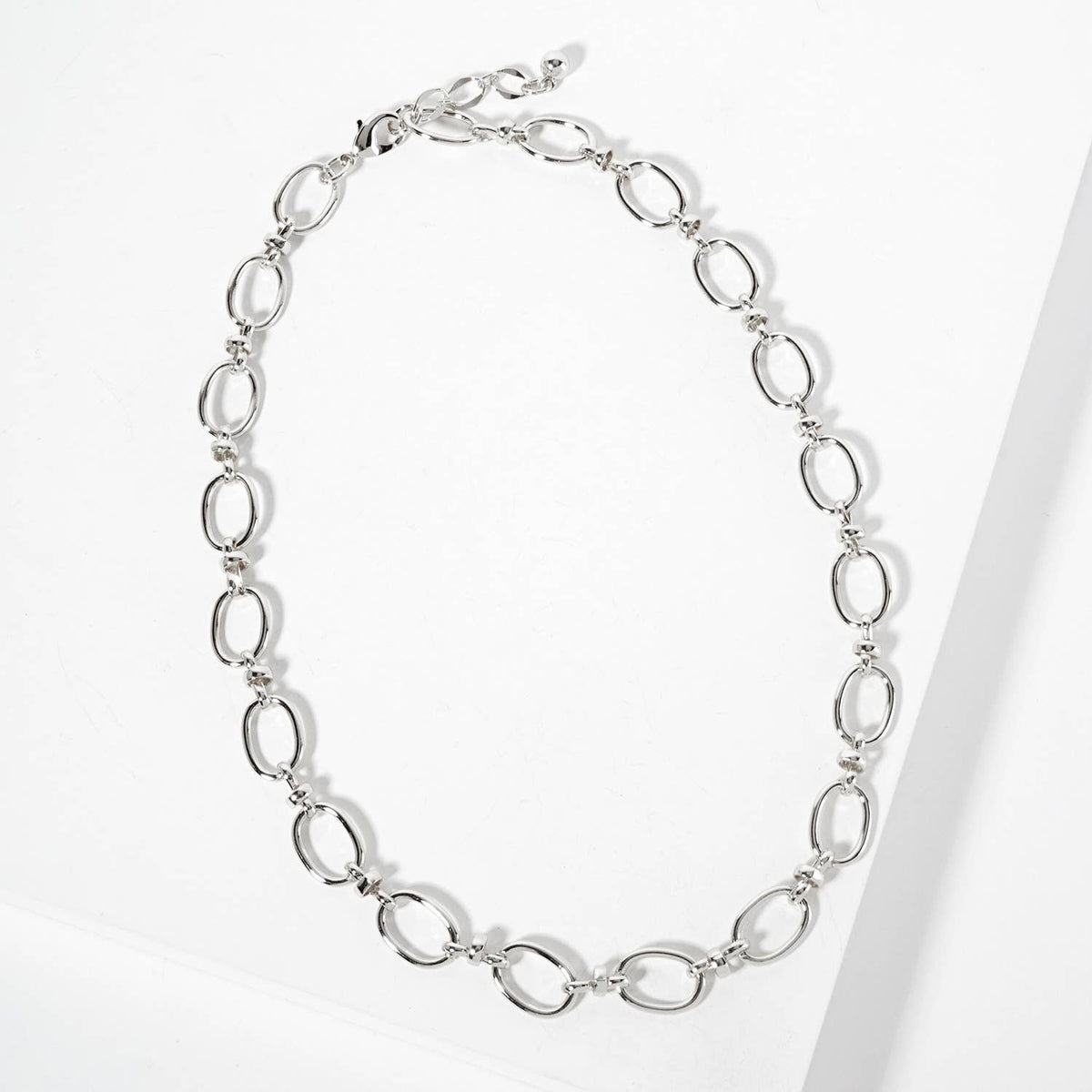 Oval-Shaped Polished Brass Chain Necklace