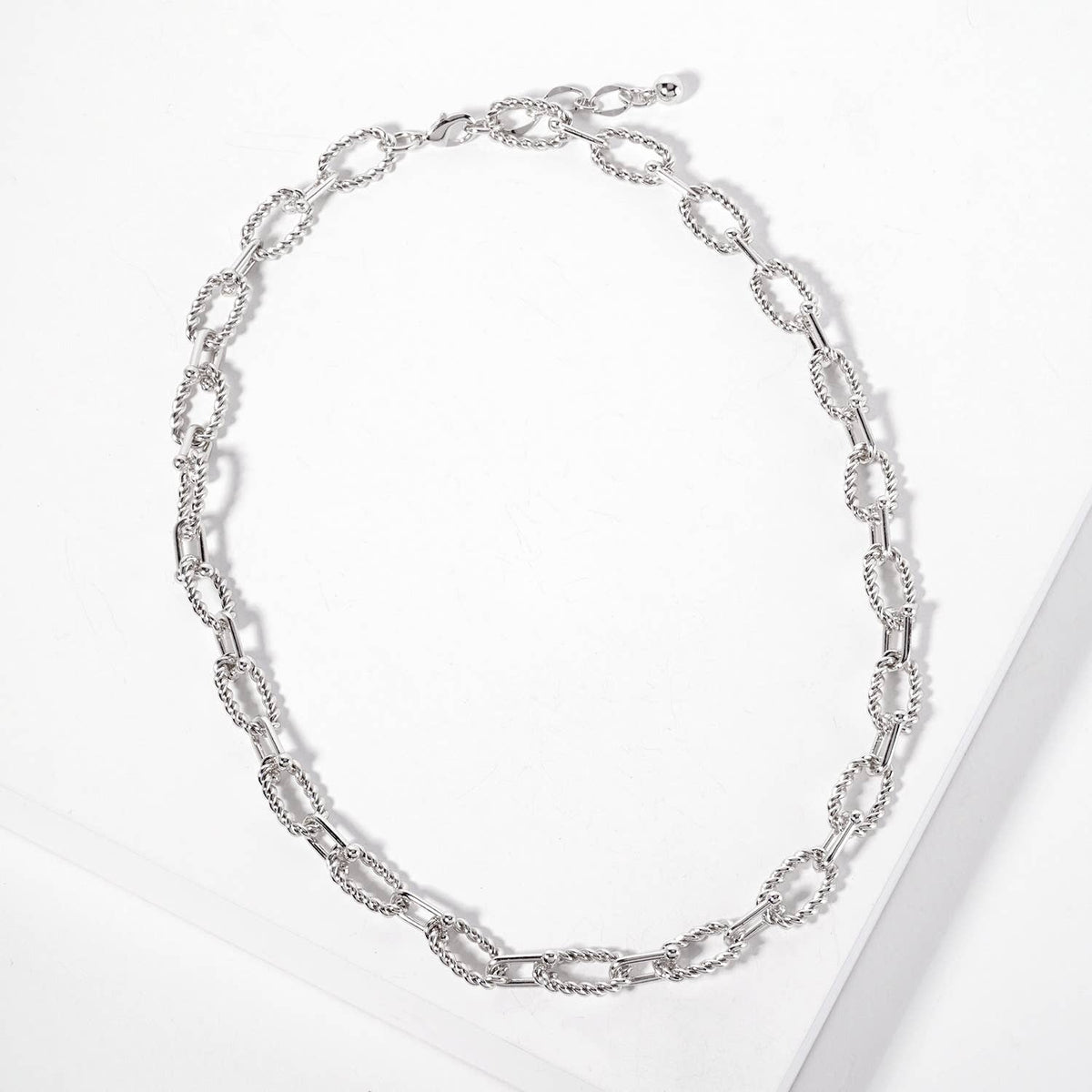 Rope-Texture Polished Brass 16-11mm Chain Necklace