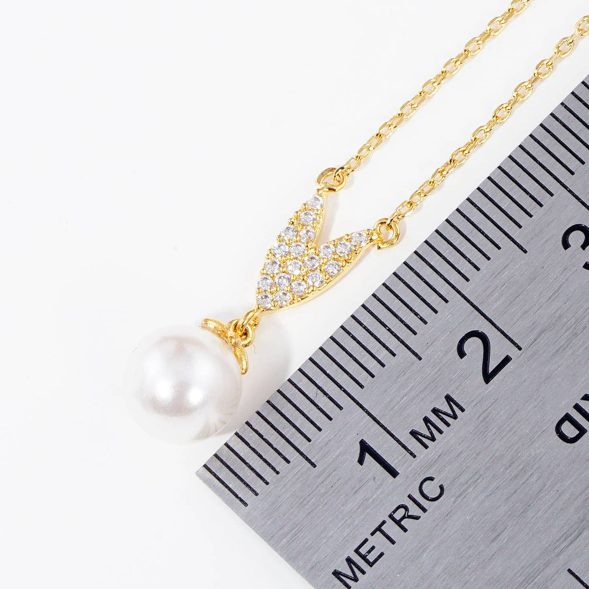 Elegant V-Shaped Pave CZ and Pearl Pendant Necklace
