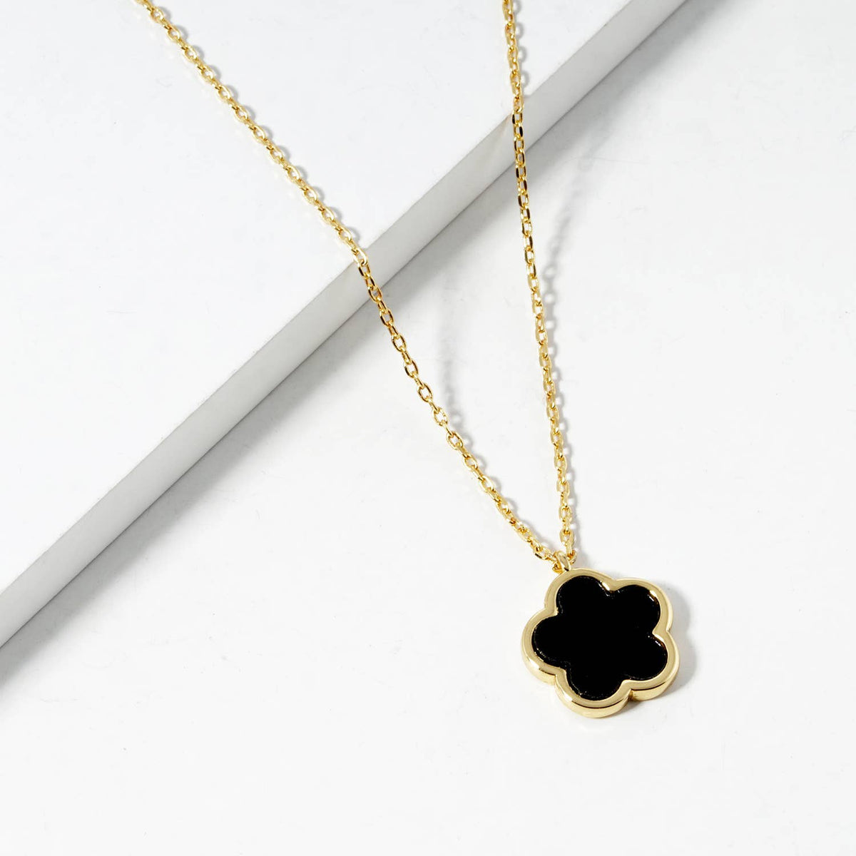 Elegant Clover Blossom Pendant Necklace