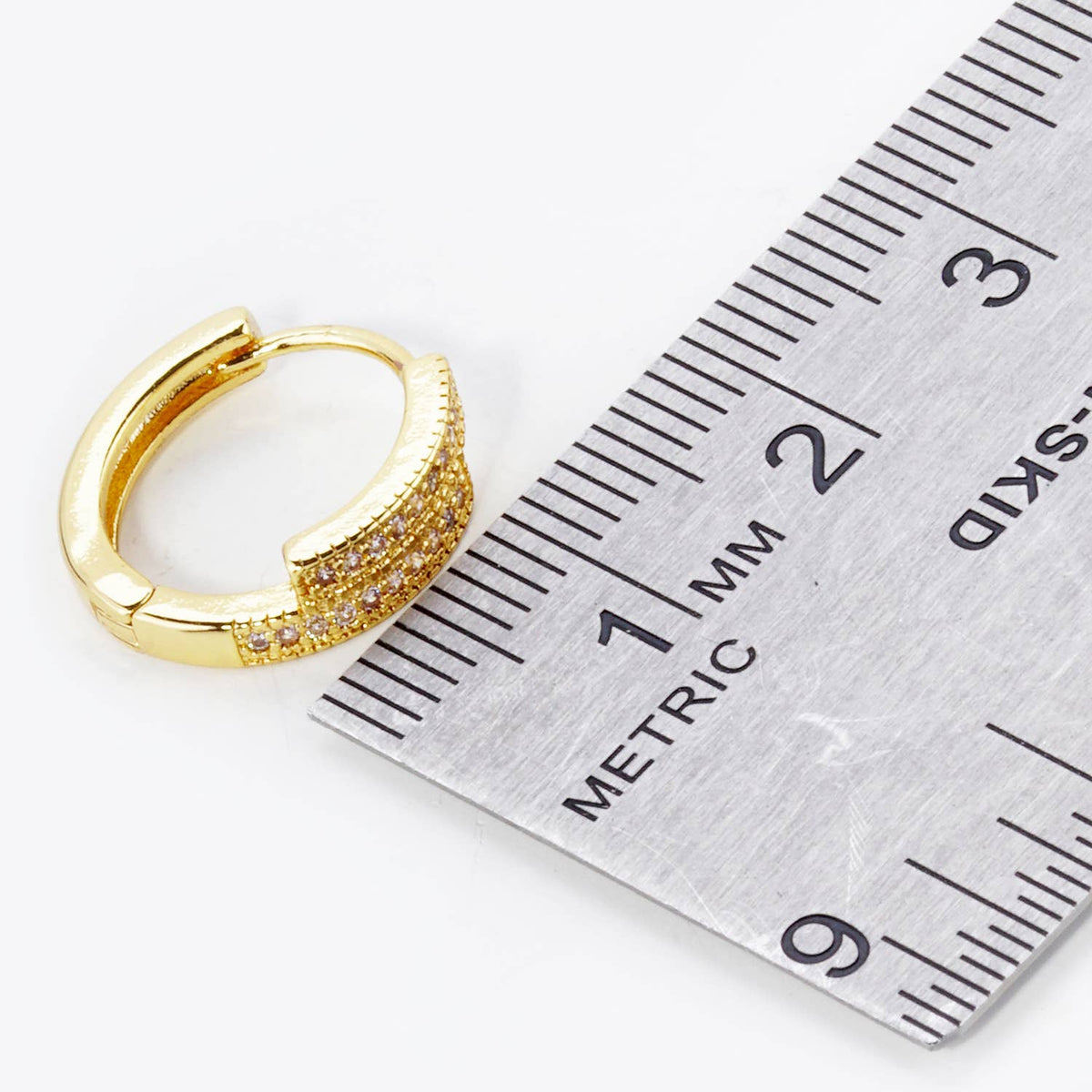 DOUBLE LINE MICRO PAVE SET CUBIC ZIRCONIA 15MM HUGGIE HOOP