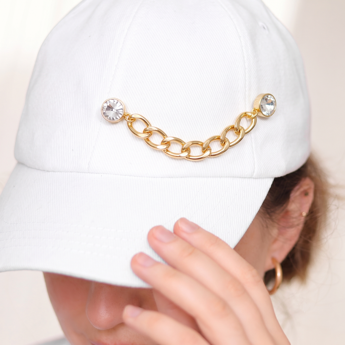 Cap & Pin Chain Accessory