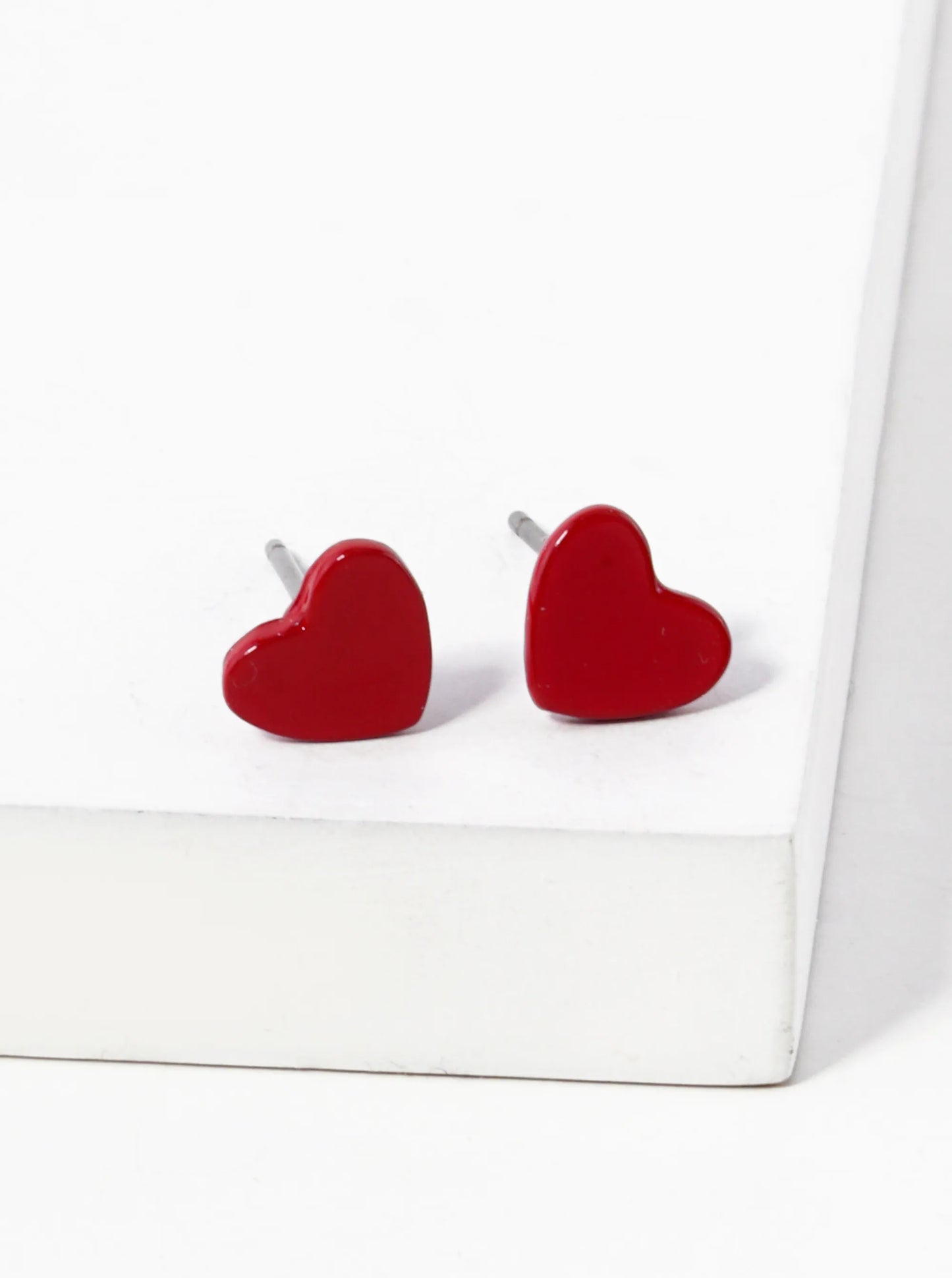 6mm Dainty Heart Stud Earrings