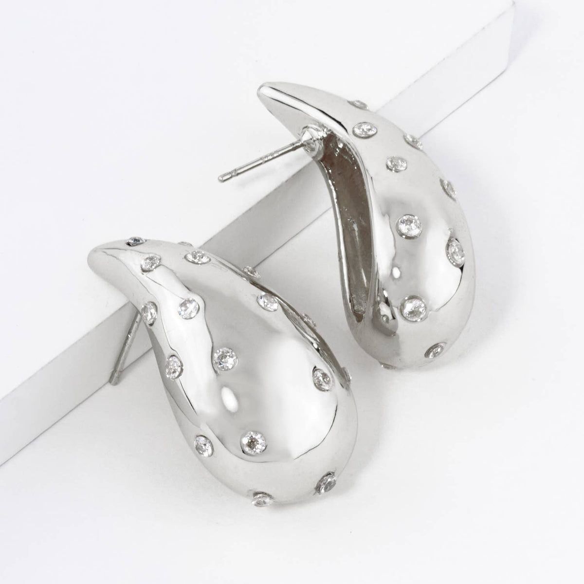 Cubic Zirconia Embedded Puffy Teardrop Stud Earrings