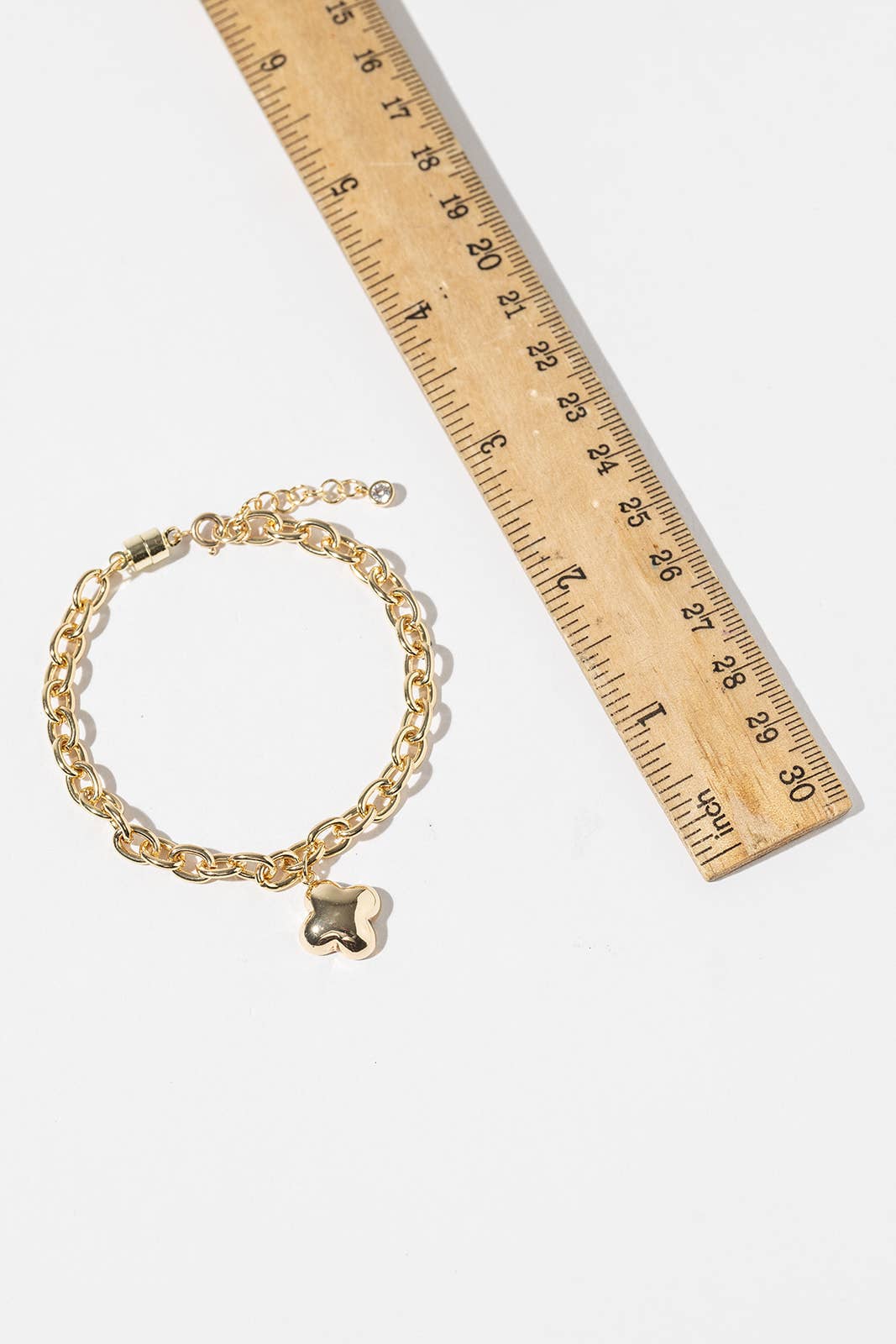 Minimalist Puffy Clover Charm Link Chain Bracelet