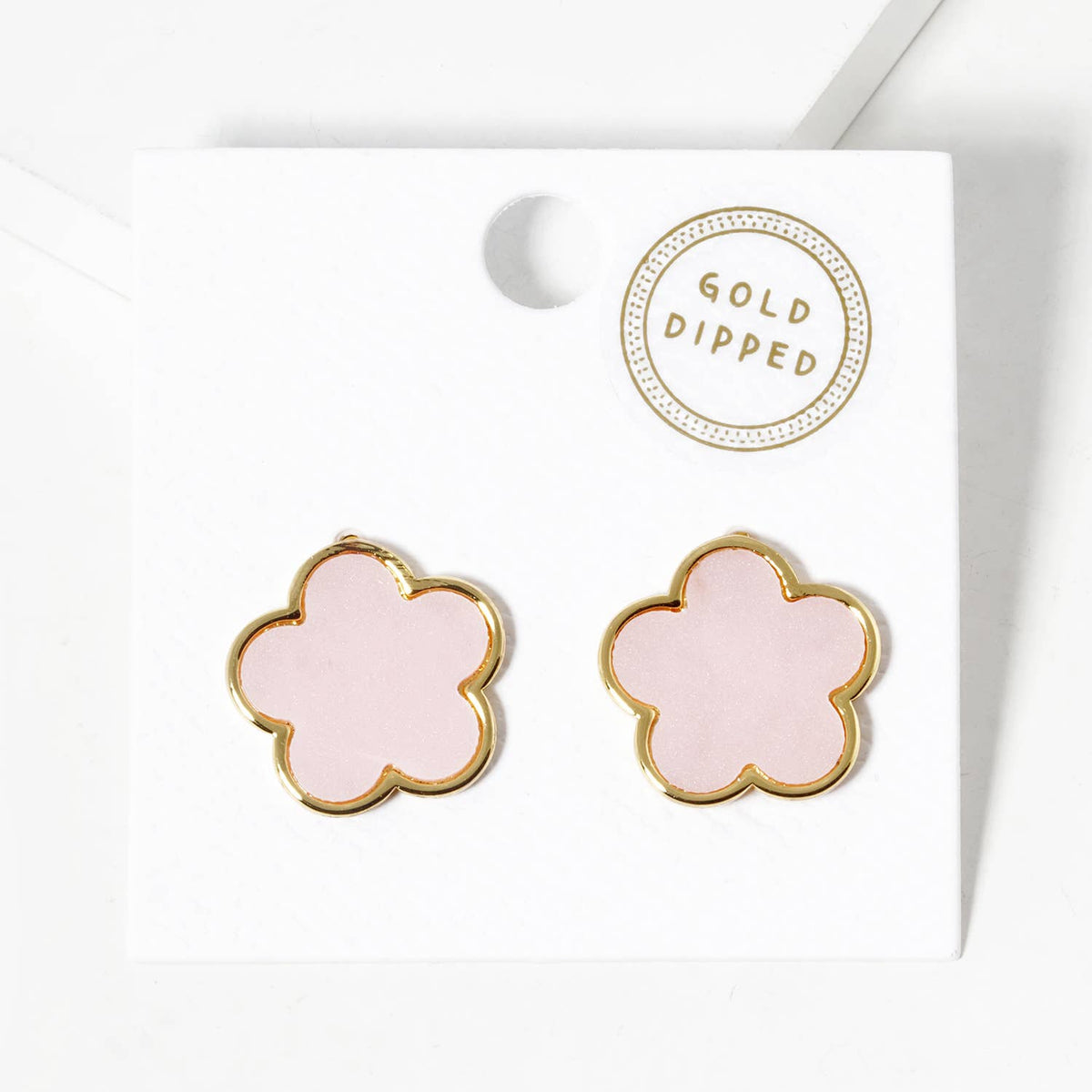 Scalloped Flower Stud Earrings
