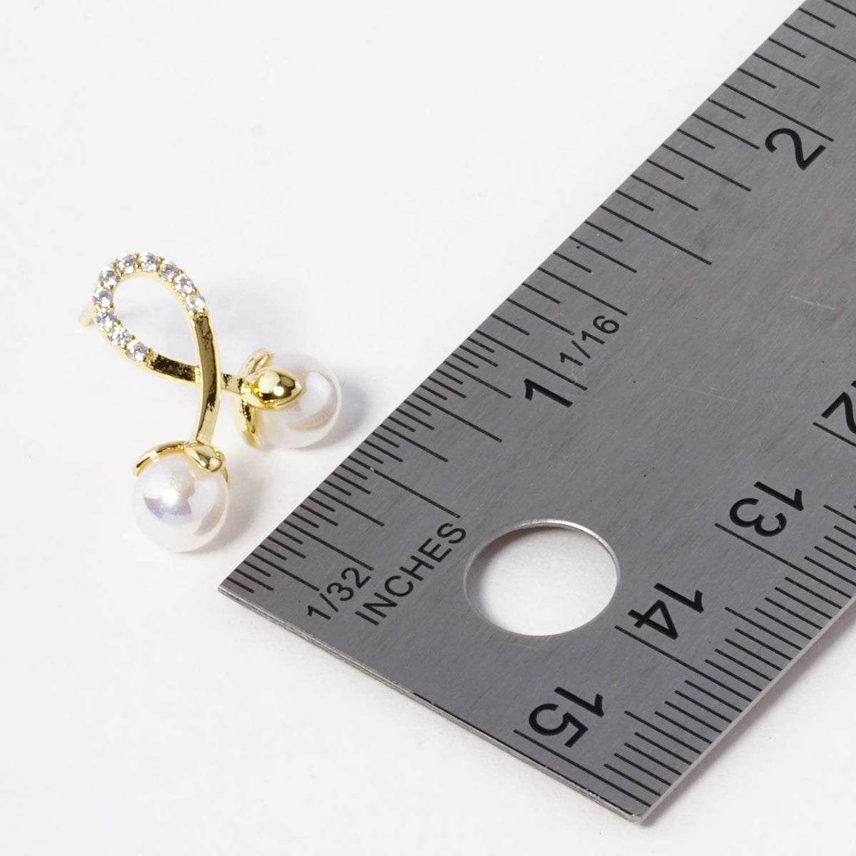 Dainty Spiral Grid Pearl & Cubic Zirconia Stud Earrings