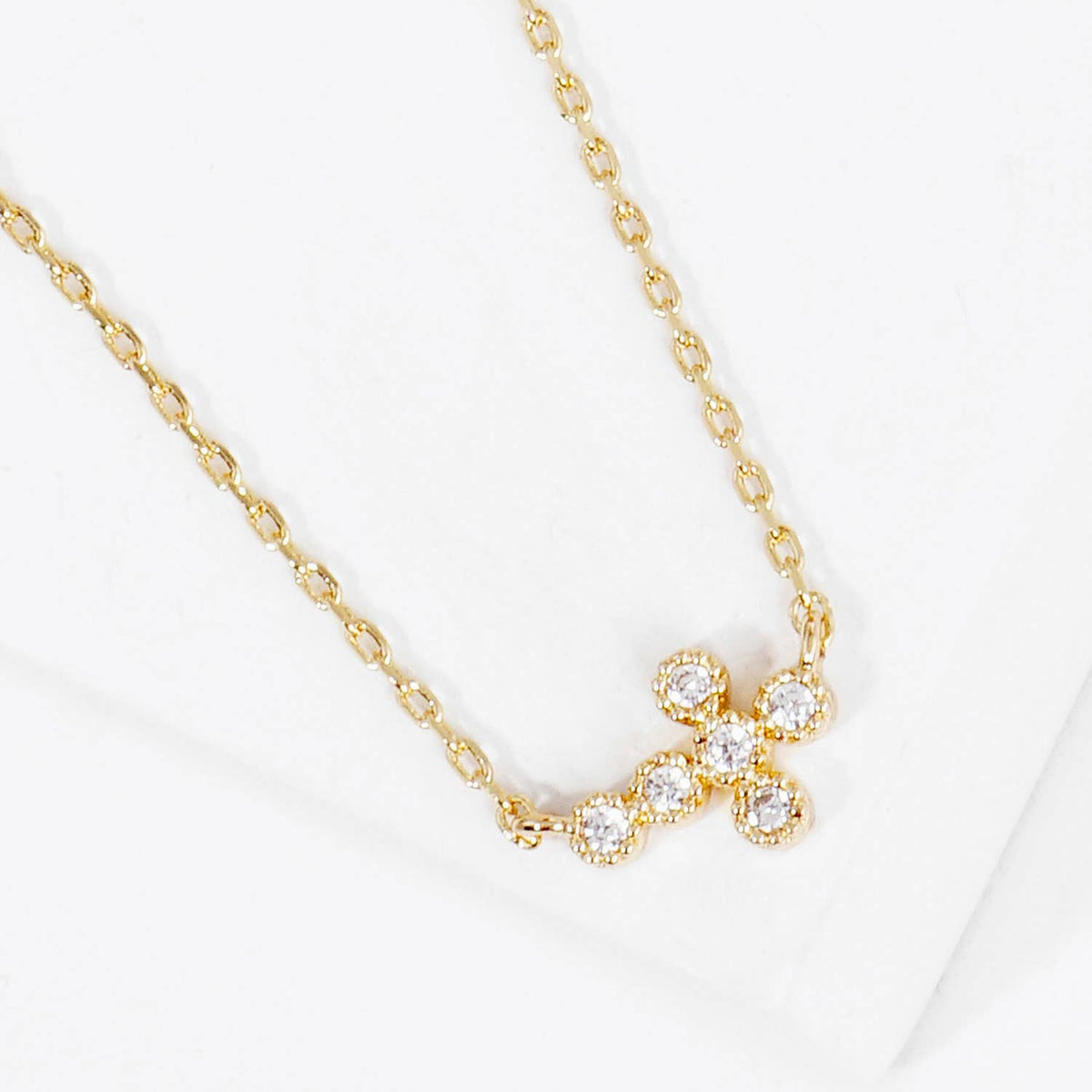 Dainty Cluster Cross Pendant Necklace