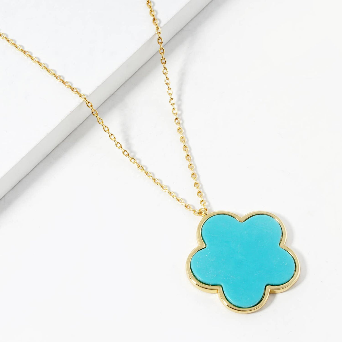 Minimalist Six-Petal Flower Pendant Necklace