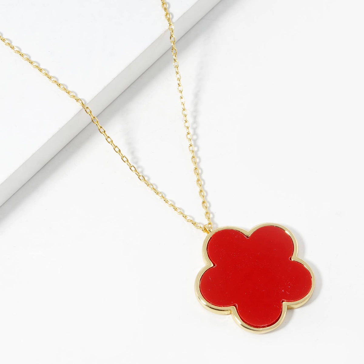 Minimalist Six-Petal Flower Pendant Necklace