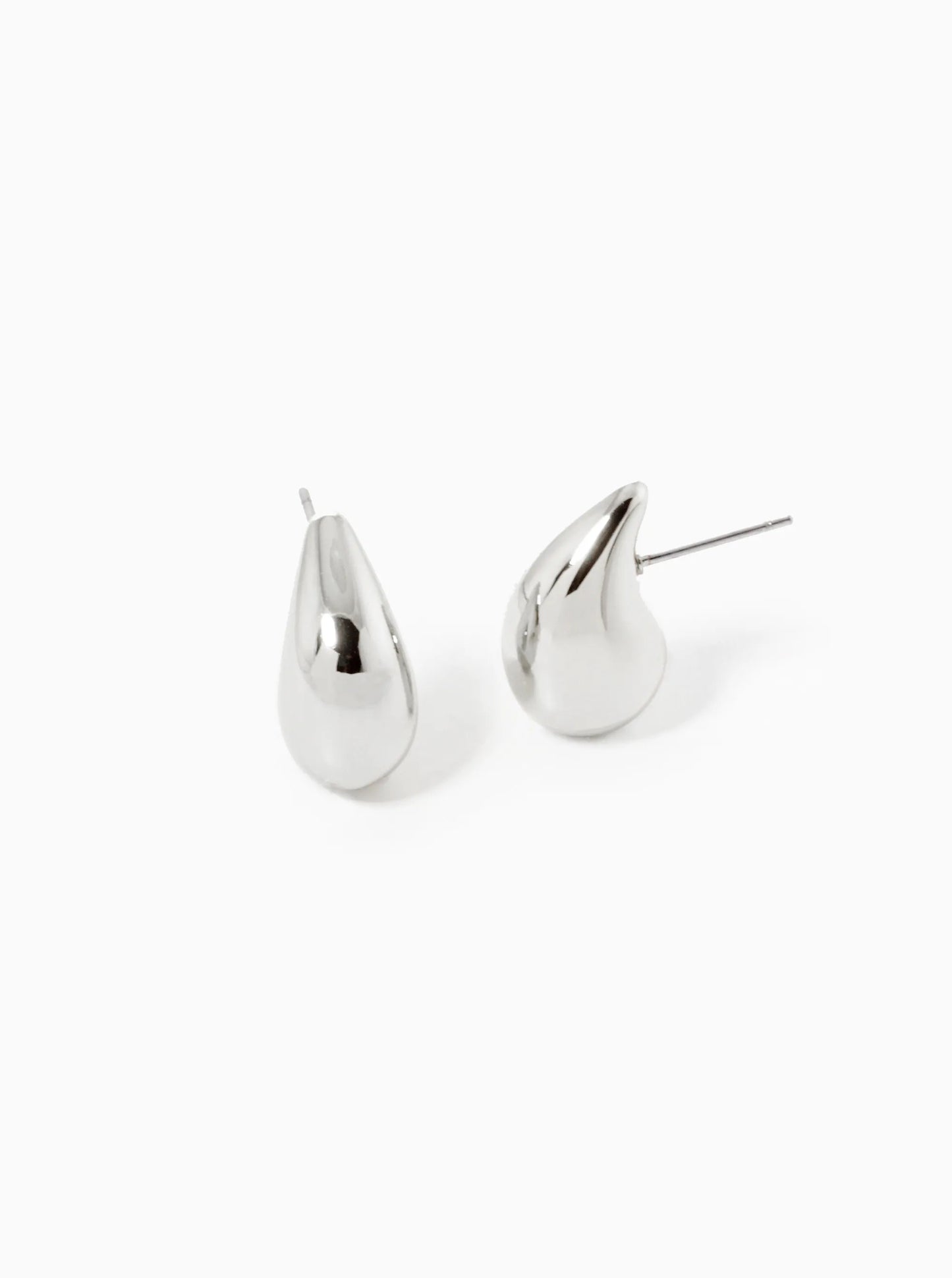 18k Gold Dipped 0 75 Inch Hollow Puffy Teardrop Stud Earrings