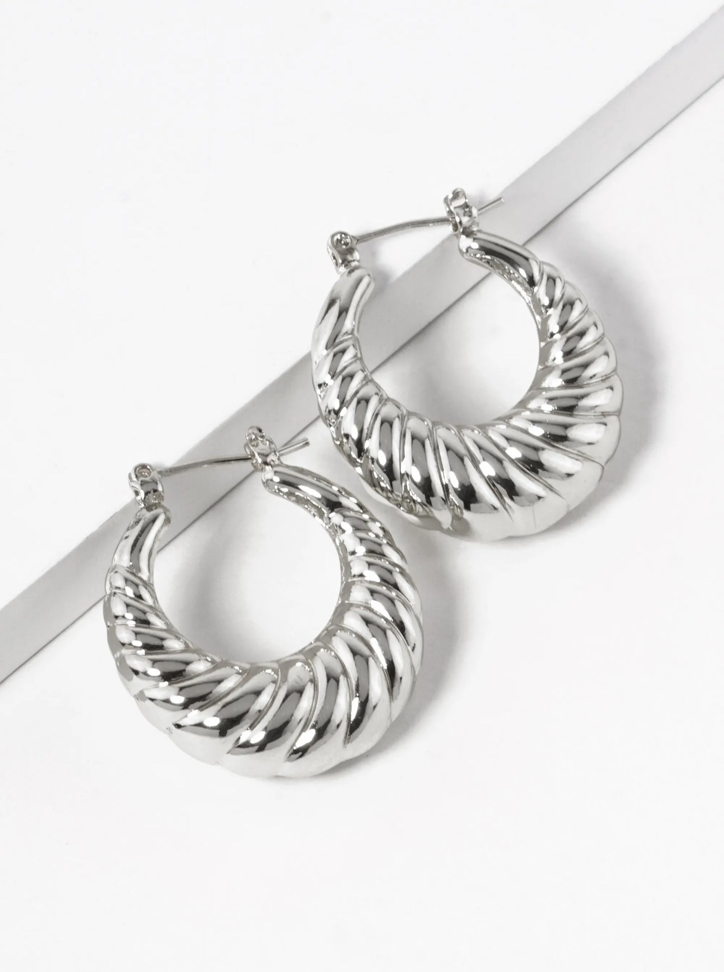 18k Gold Dipped 25mm Textured Hollow Puffy Hoop Earrings