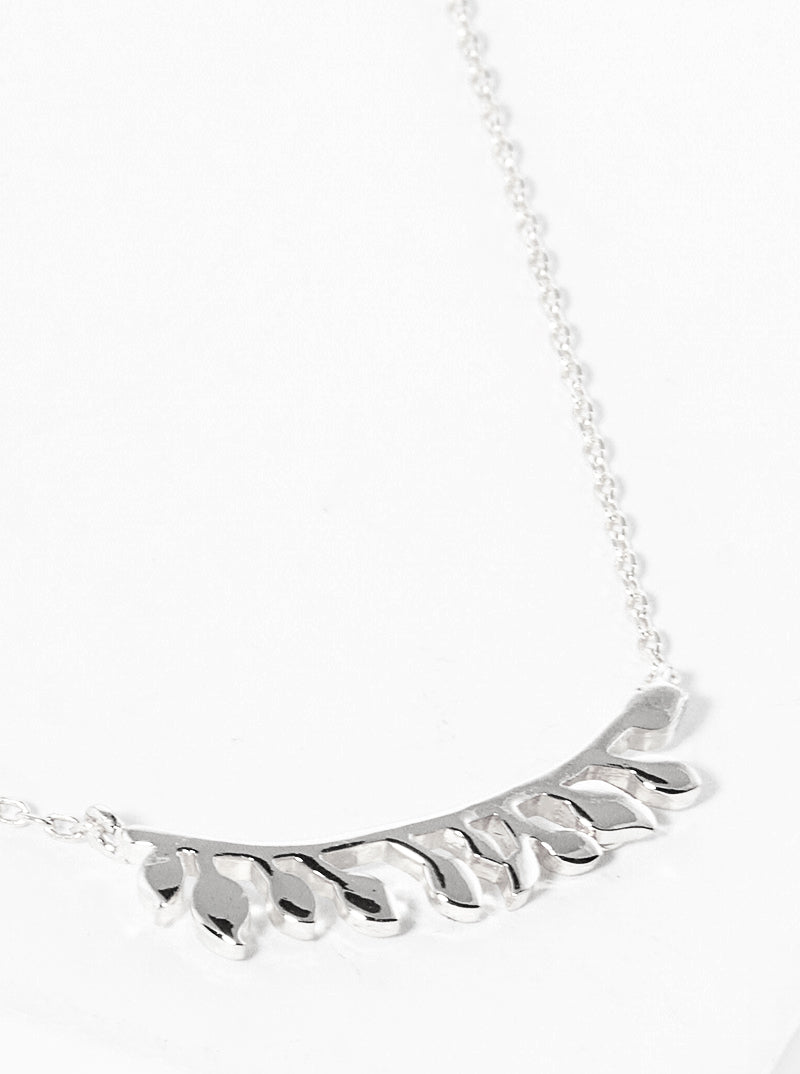 18k Gold Dipped Leaf Pendant Delicate Necklace