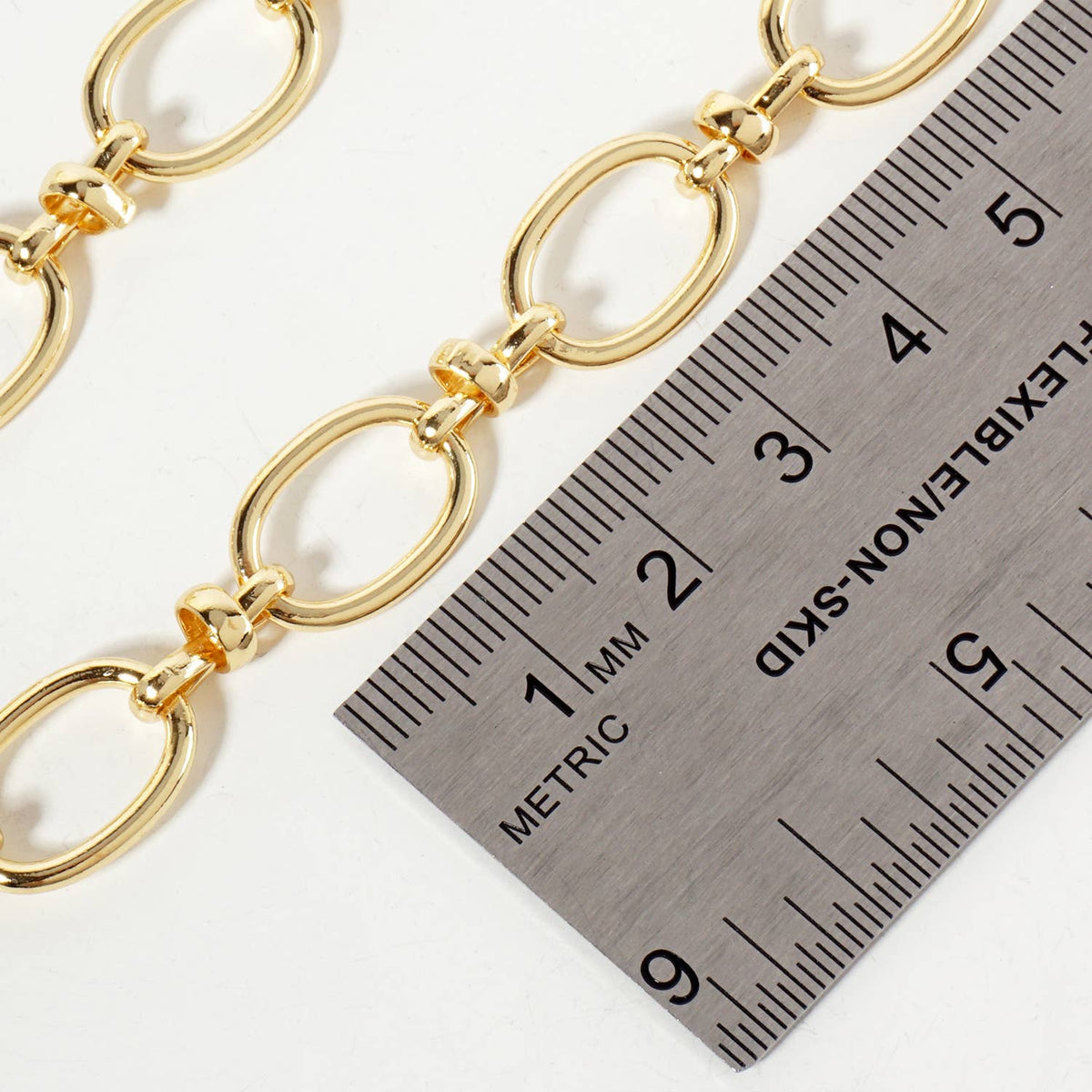 Oval-Shaped Polished Brass Chain Necklace