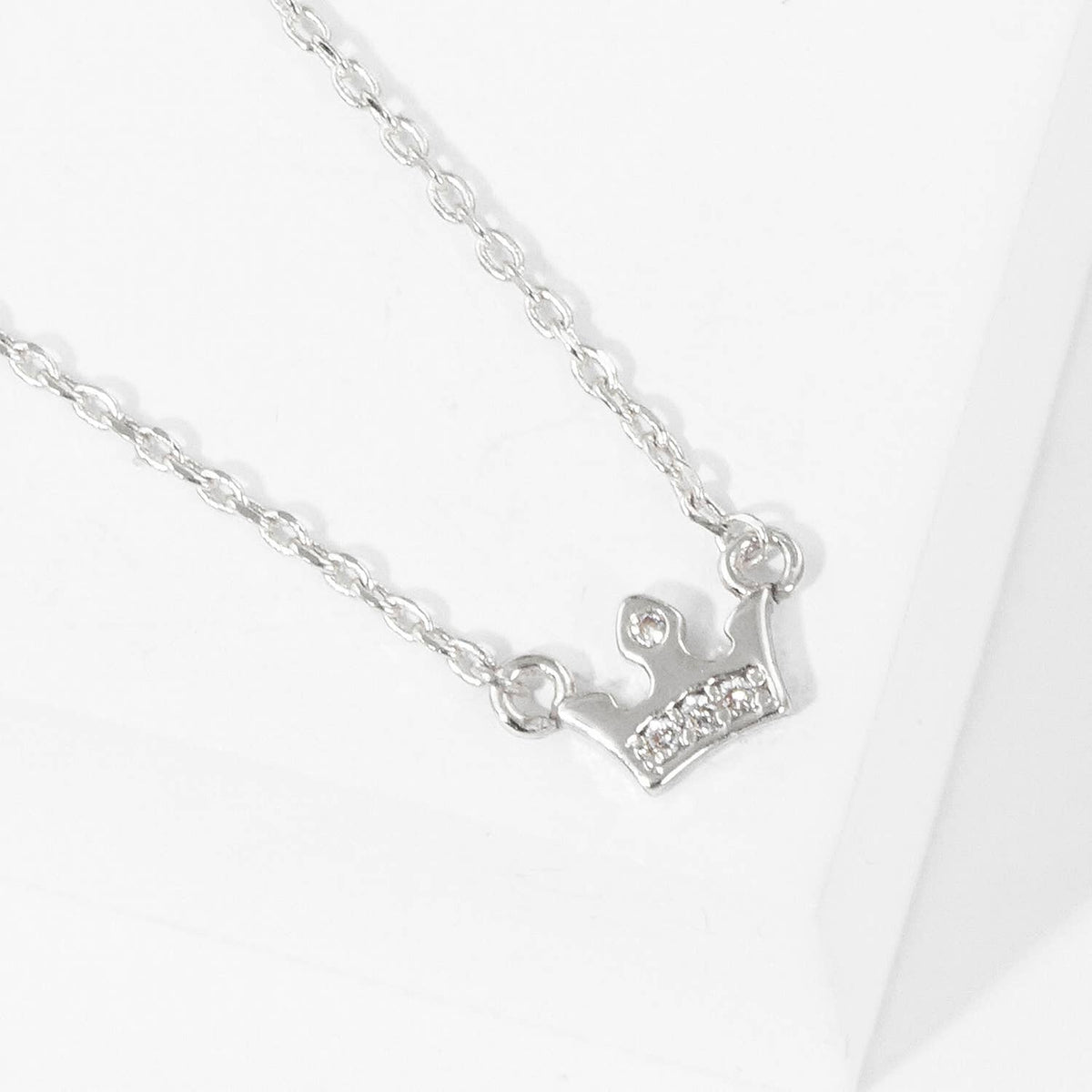 Minimalist Dainty Crown Pendant Necklace
