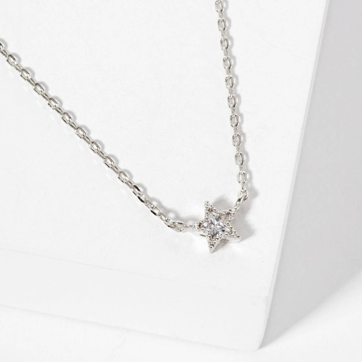 Minimalist Dainty Star Charm Pendant Necklace