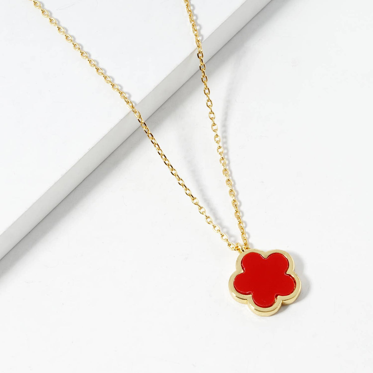 Elegant Clover Blossom Pendant Necklace