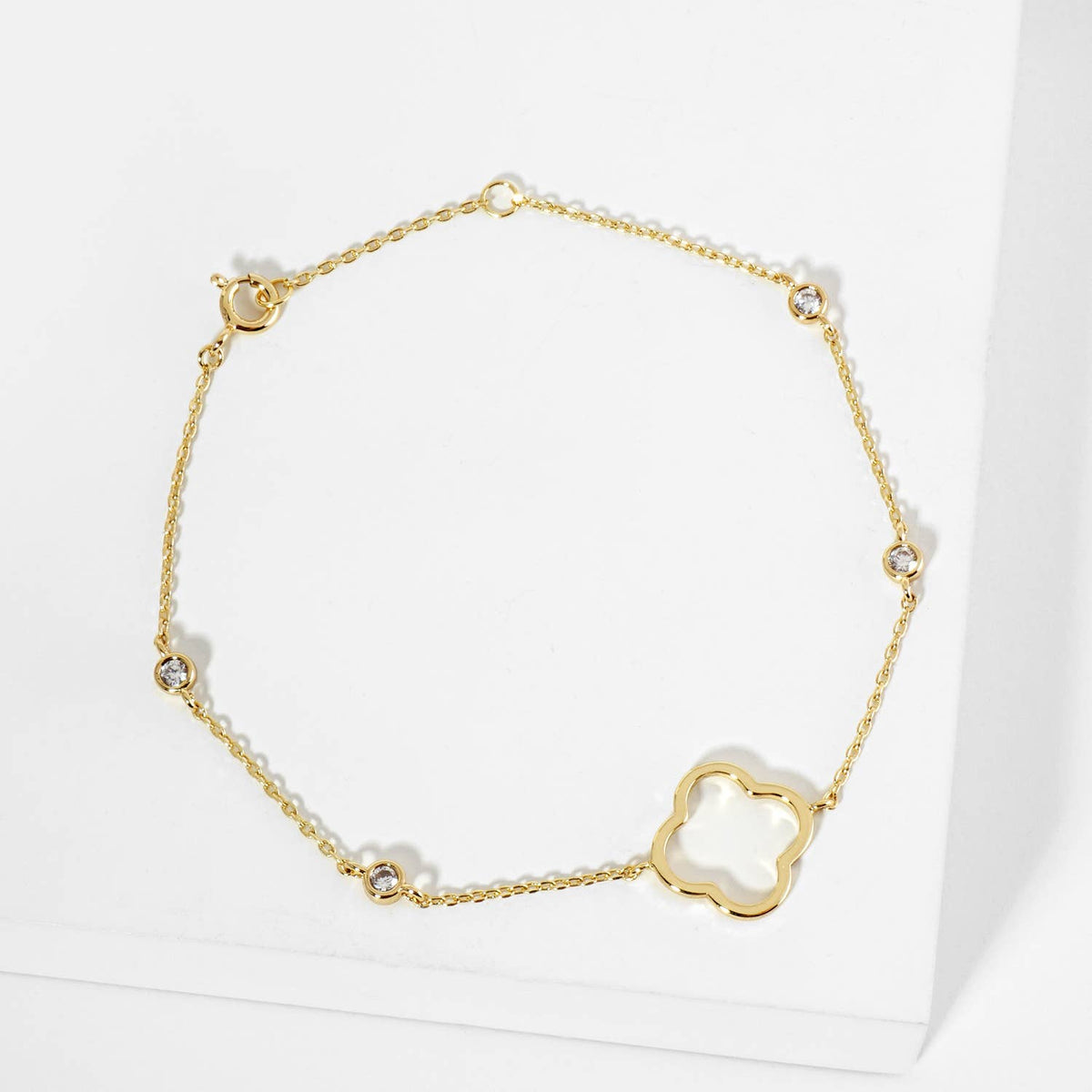 18K 15mm Quatrefoil Cutout CZ Stone Chain Bracelet