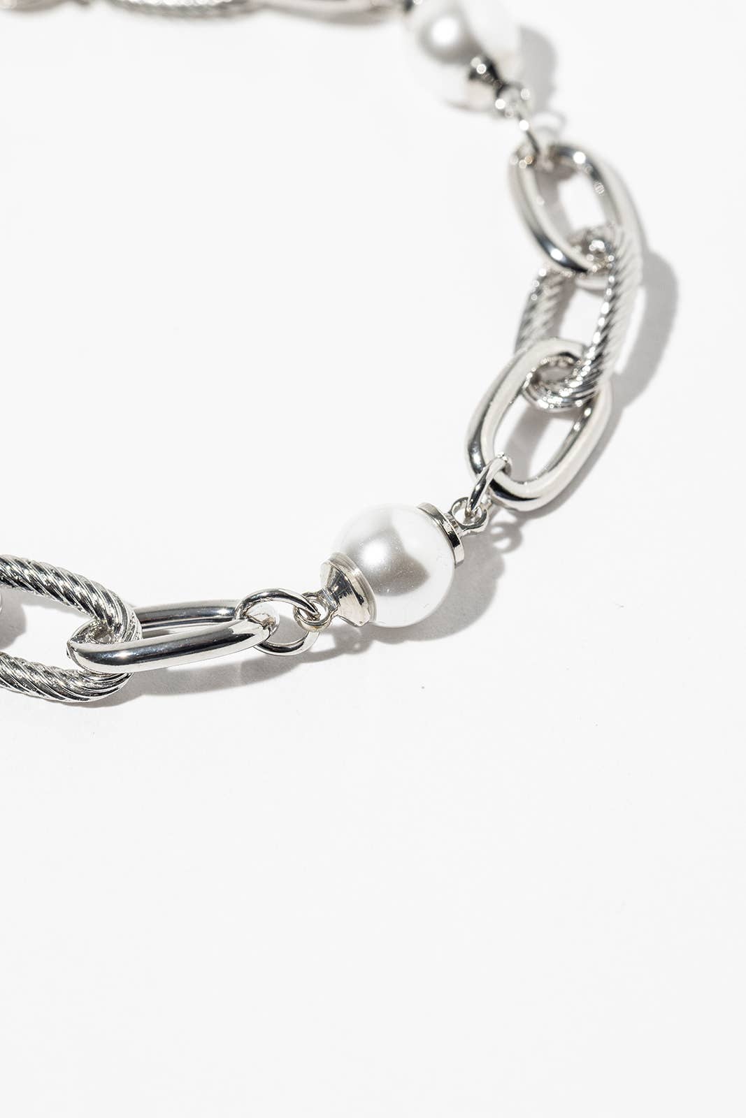 Pearl & Mixed-Link Chain Bracelet with Magnetic Clasp
