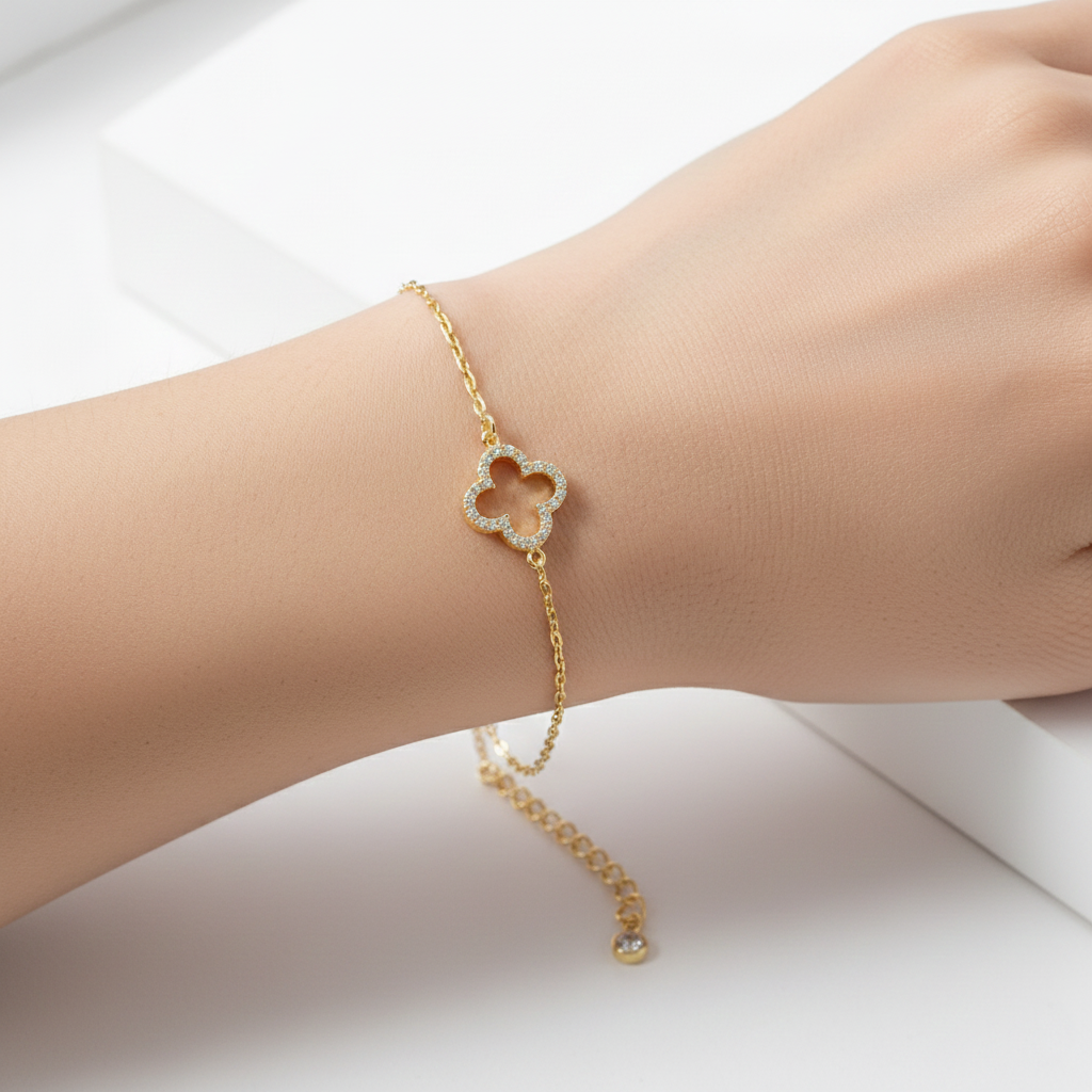Minimalist Pavé Clover Charm Bracelet