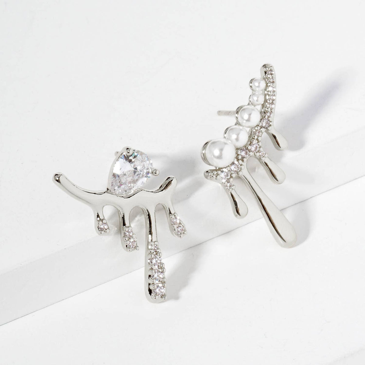 Melting CZ Glass Pearl Bar Asymmetrical Stud Earrings