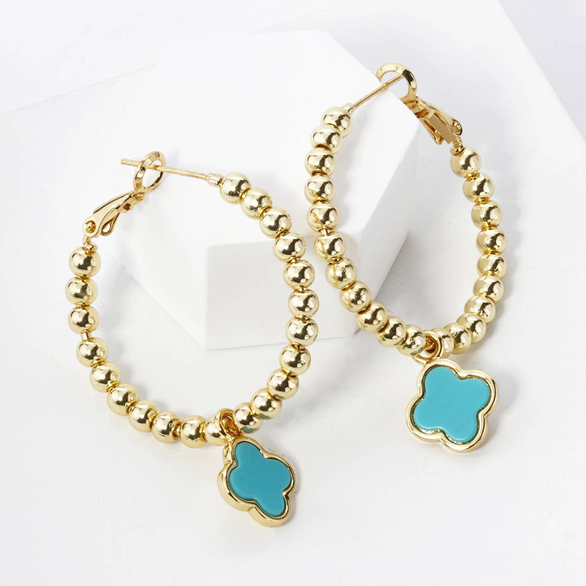 12MM QUATREFOIL DROP 30MM BALL BEADED LEVERBACK HOOP