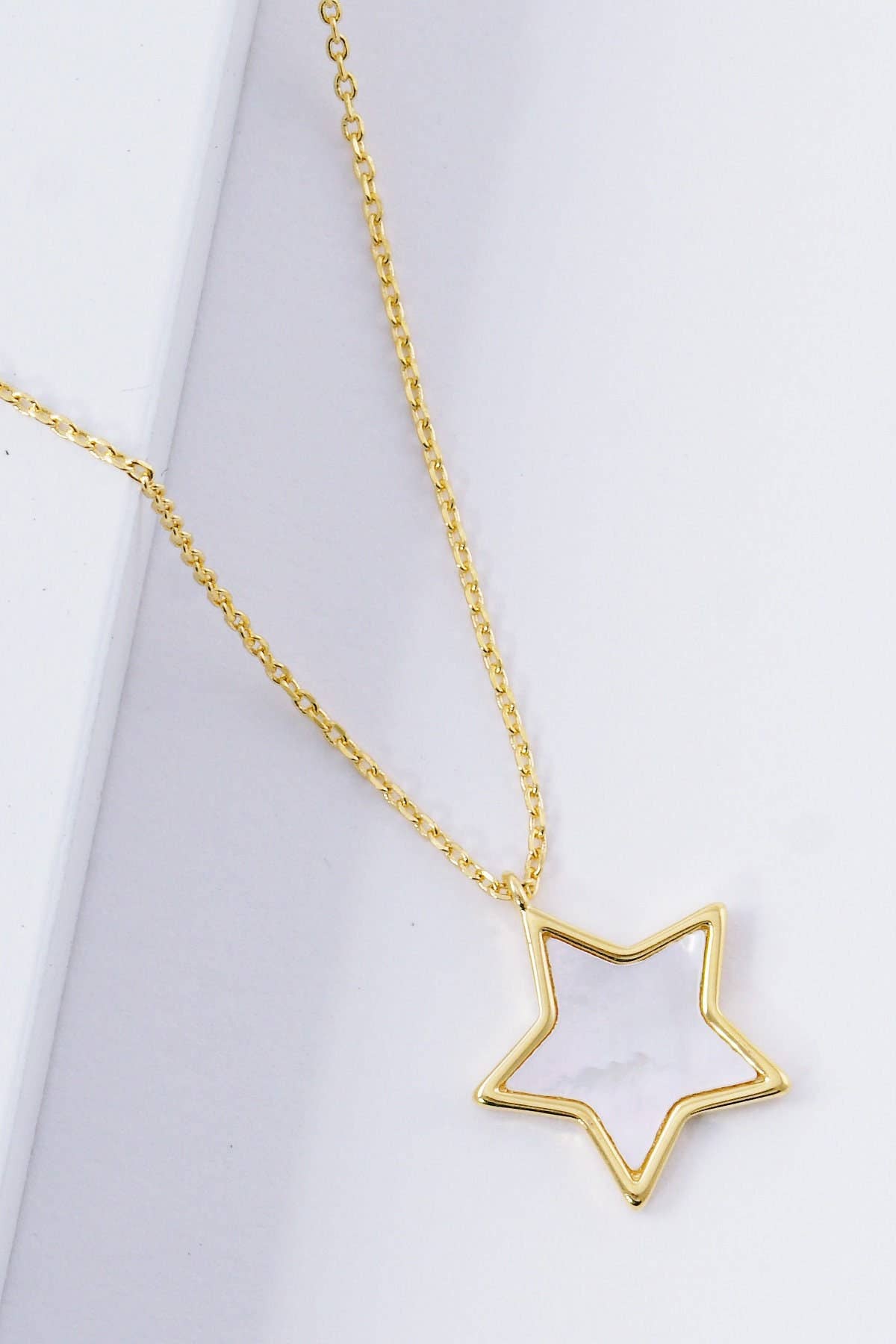 White Shelled Star Necklace