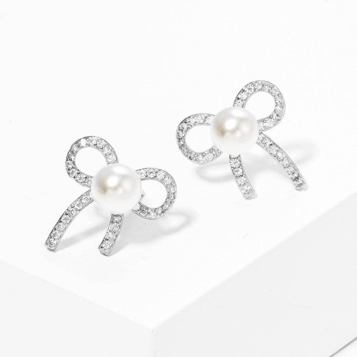 Gold Freshwater Pearl Ribbon Stud Earrings