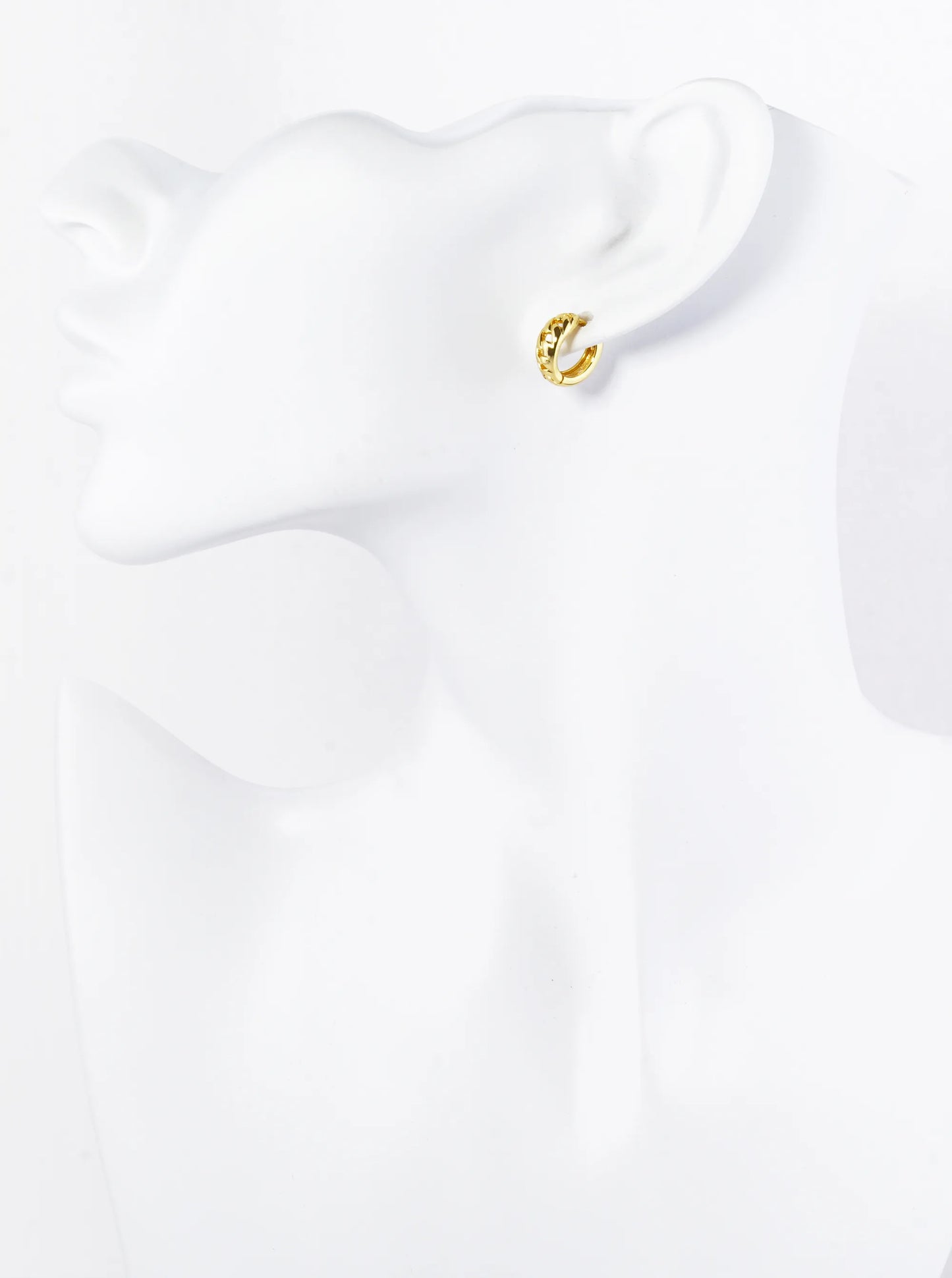 18K Gold Dipped 11mm Chain Huggie Hoop Earrings