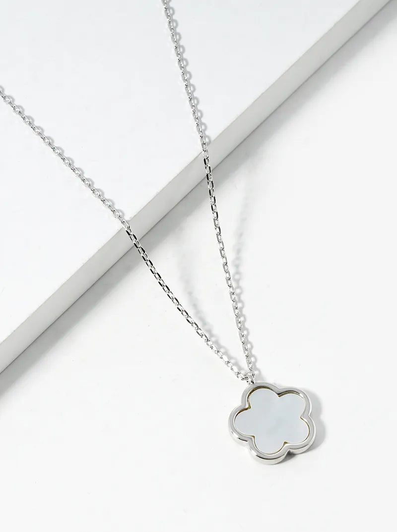 18K Gold Dipped 12mm Semi-Precious Flower Pendant Necklace