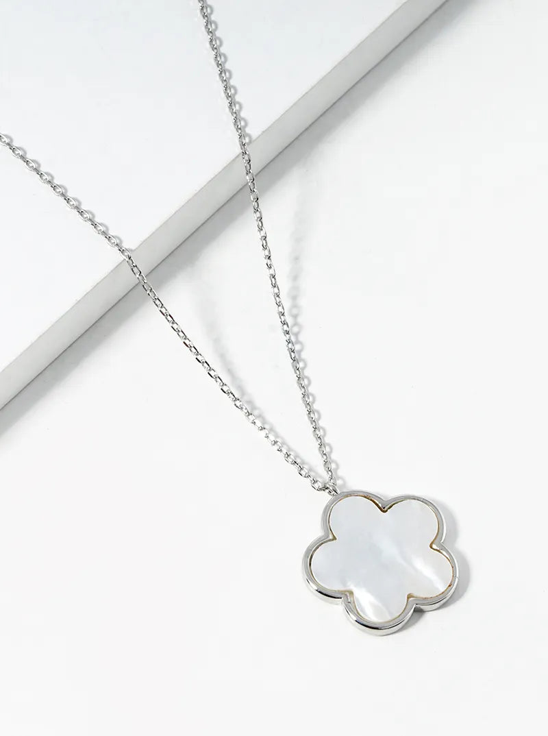 18K Gold Dipped 16mm Flower Pendant Necklace