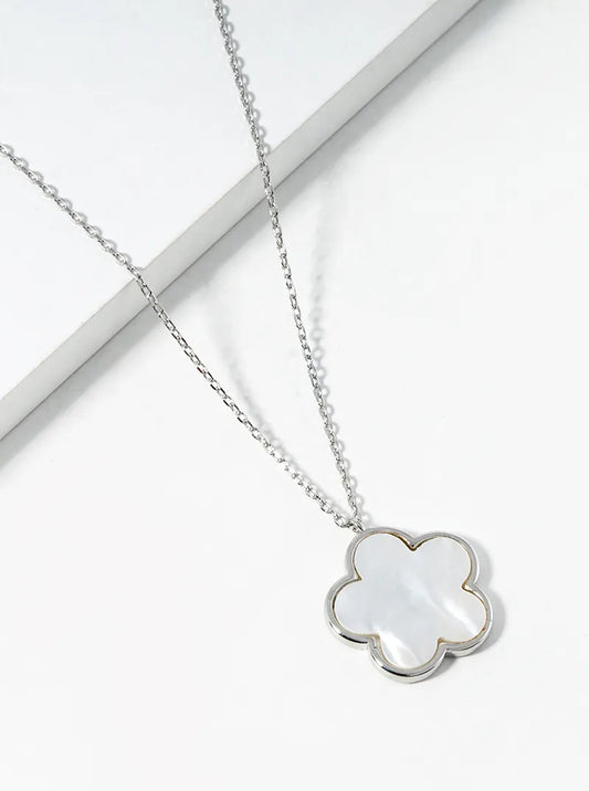 18K Gold Dipped 16mm Flower Pendant Necklace