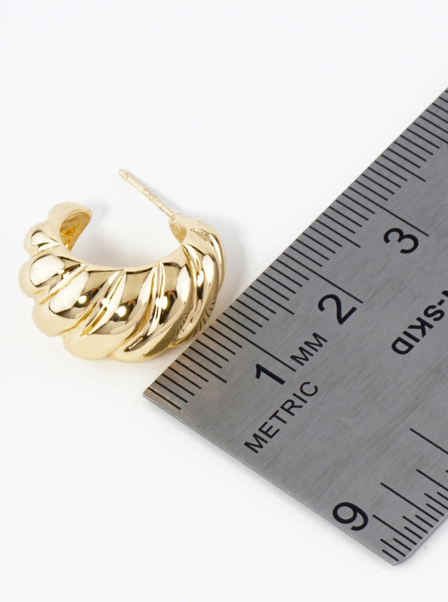 18K Gold Dipped 20mm Brass Croissant Hoop Earrings