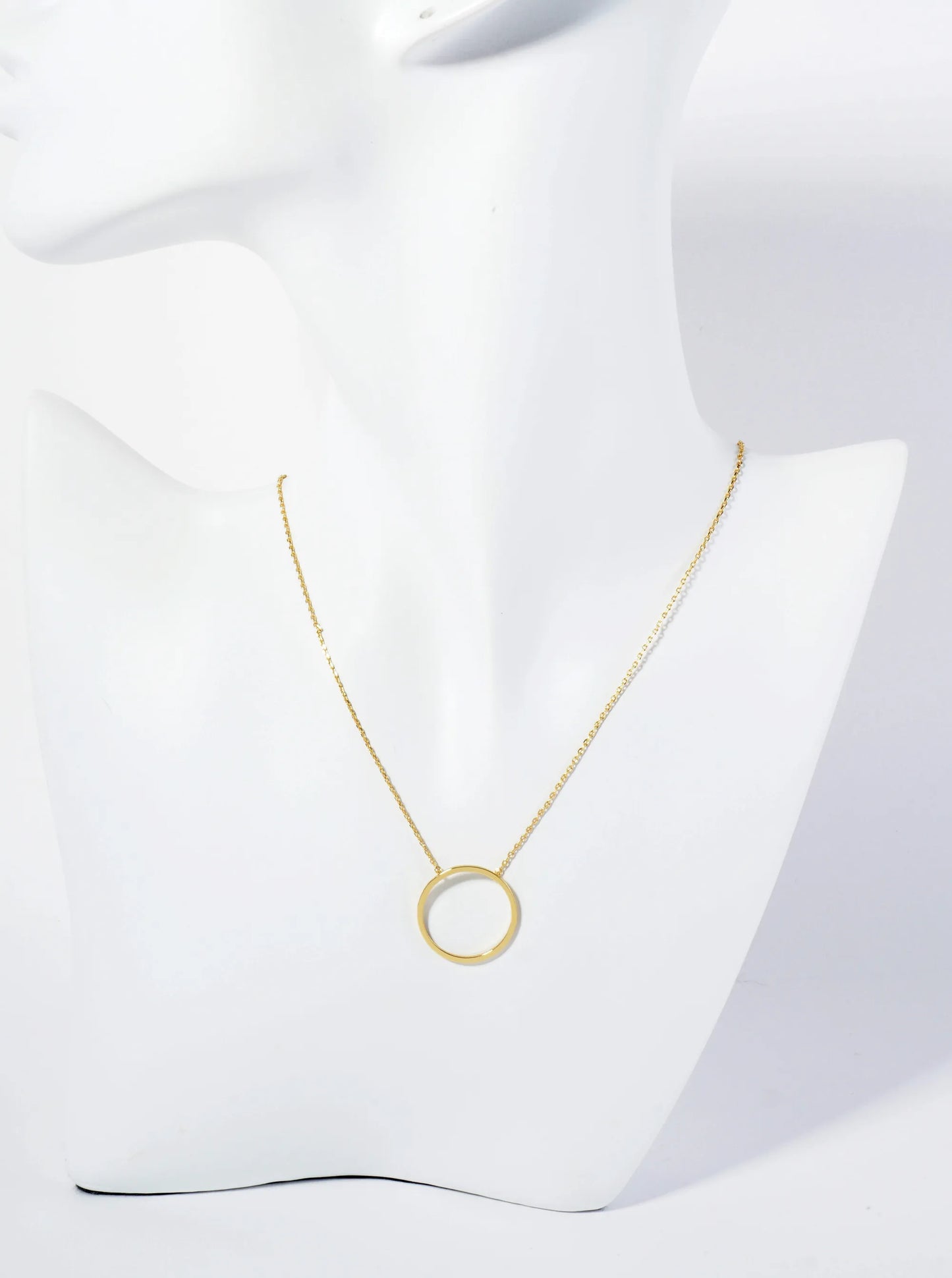 18K Gold Dipped 20mm Wire Circle Pendant Necklace