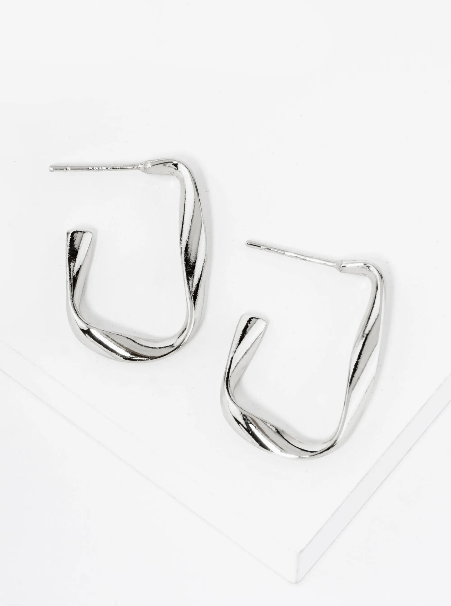 18K Gold Dipped 25mm Twist Rectangle Hoop Earrings