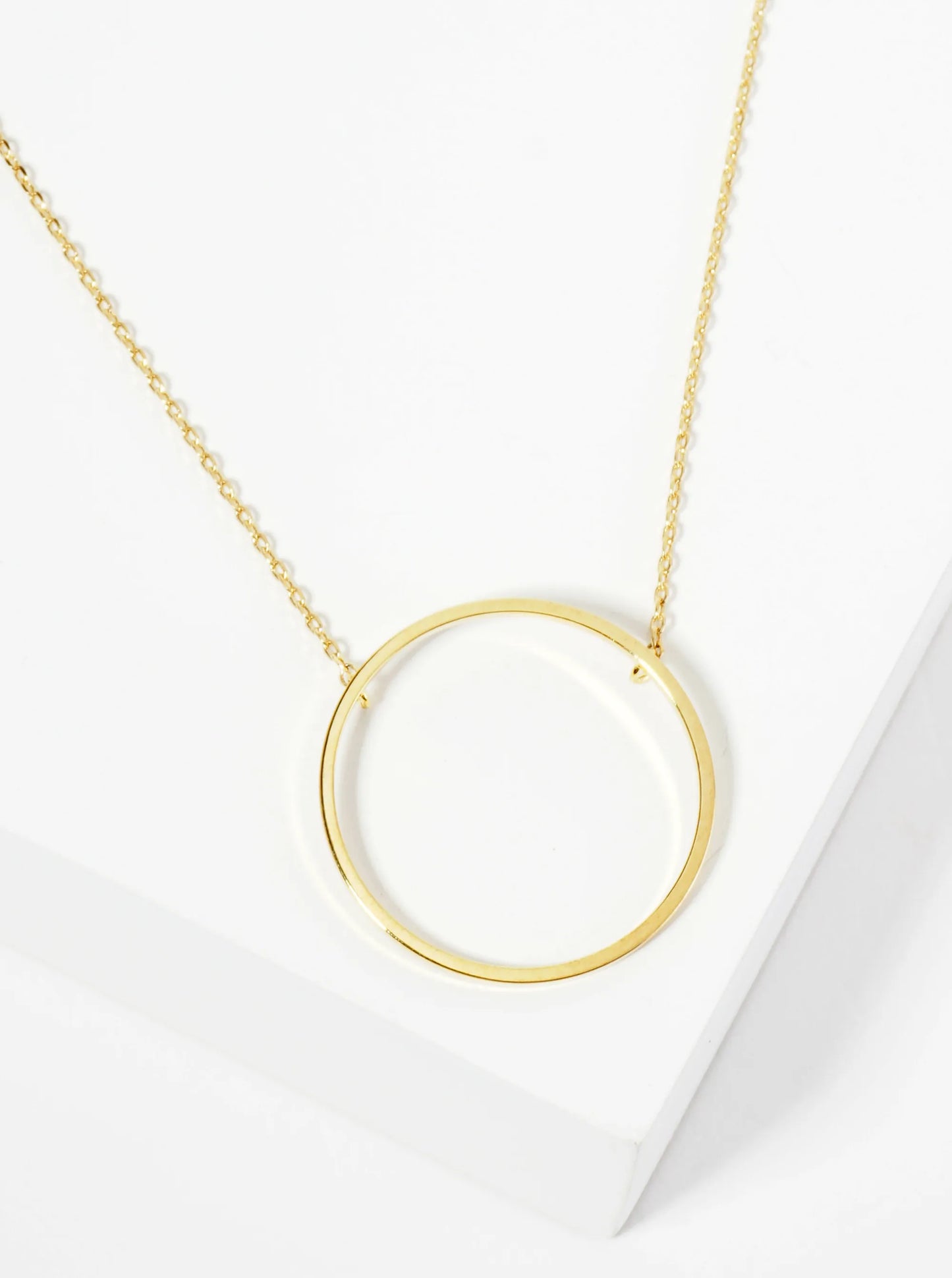 18K Gold Dipped 25mm Wire Circle Pendant Necklace