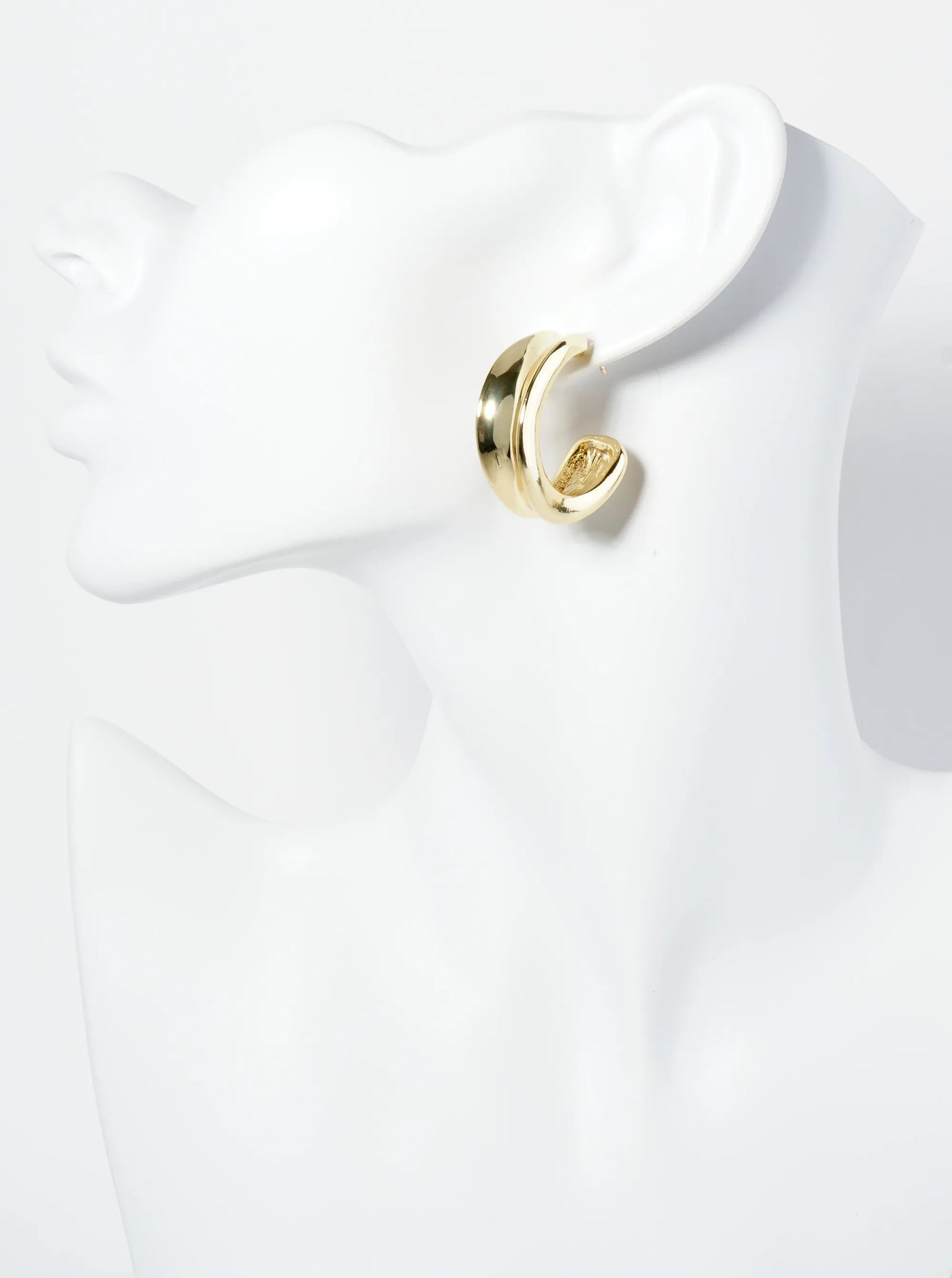 18K Gold Dipped 30mm Hoop Earrings With A Concave Center