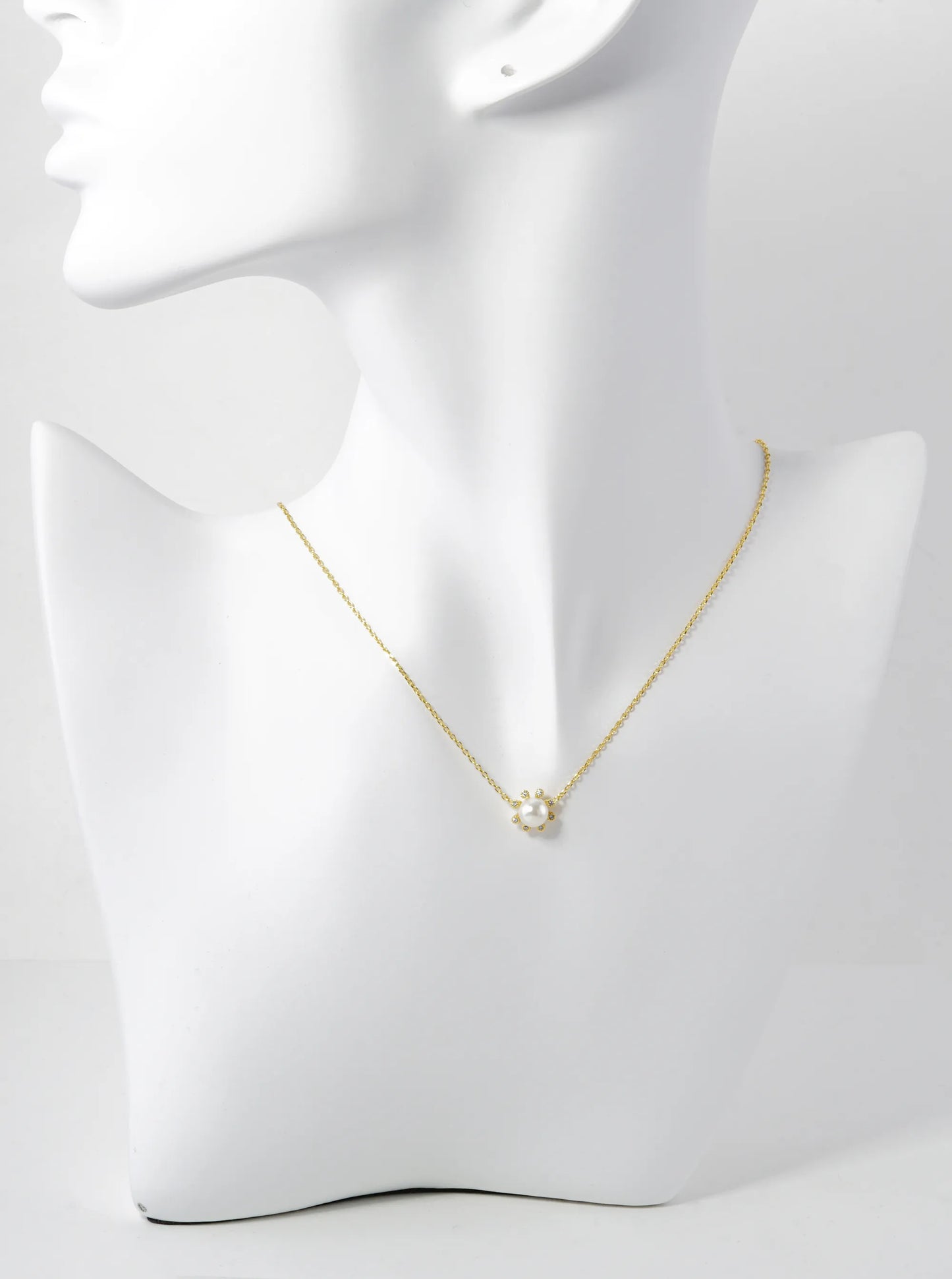 18K Gold Dipped 6mm Pearl Flower Pendant Necklace