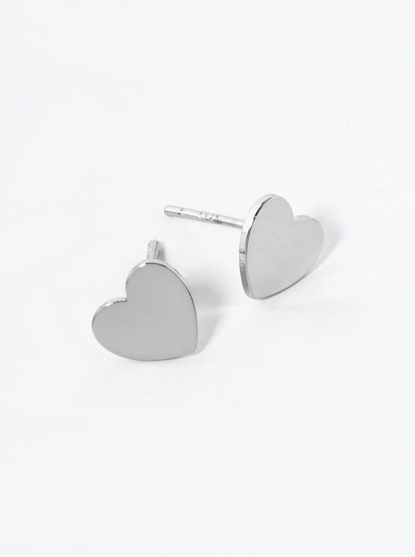 18K Gold Dipped 7mm Flat Heart Stud Earrings