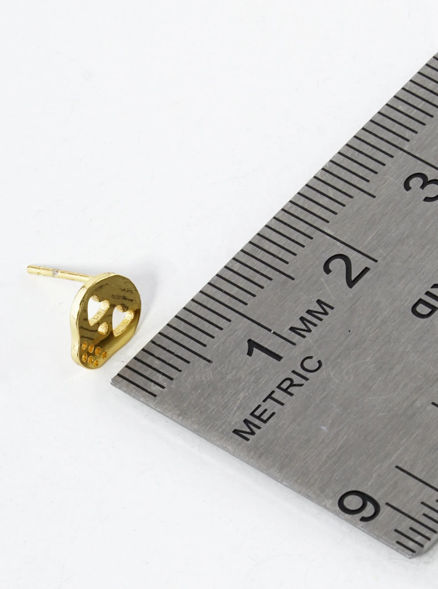 18K Gold Dipped 8mm Flat Heart Skull Stud Earrings