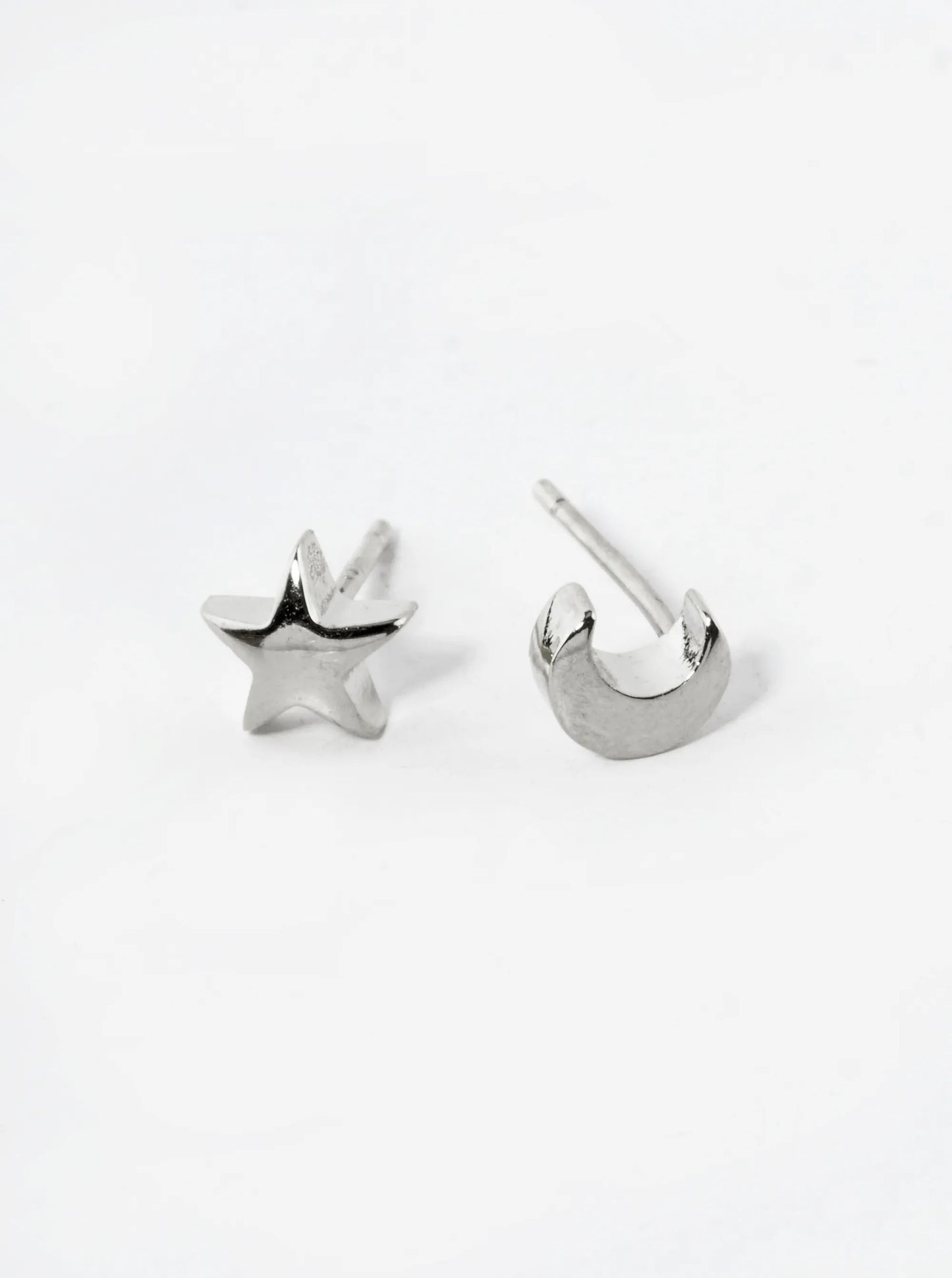 18K Gold Dipped Dainty 7mm Star And Moon Asymmetric Brass Stud Earrings