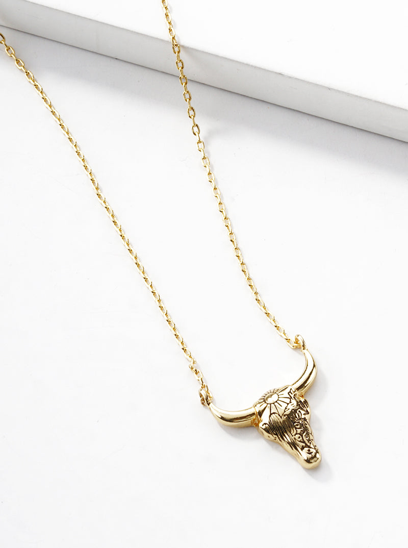18K Gold Dipped Picturesque Scene Engraved Bull Head Pendant Necklace
