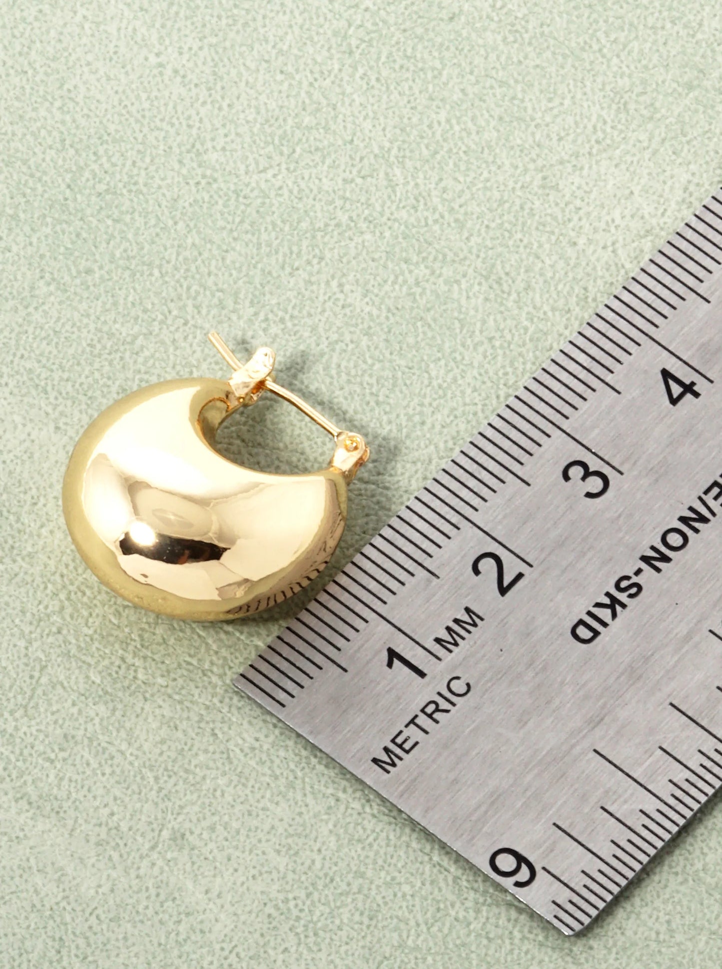 18k Gold Dipped 20mm Hollow Bold Hoop Earrings