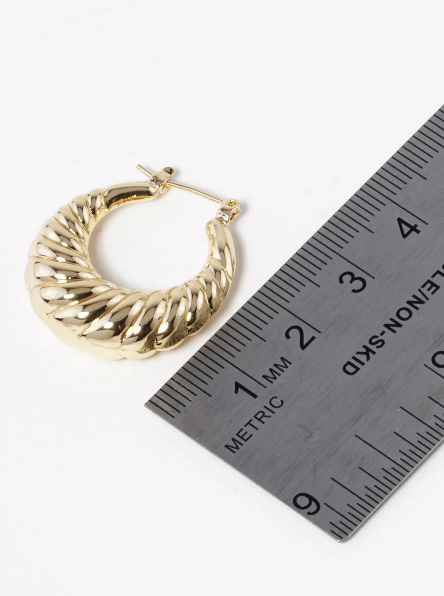 18k Gold Dipped 25mm Textured Hollow Puffy Hoop Earrings